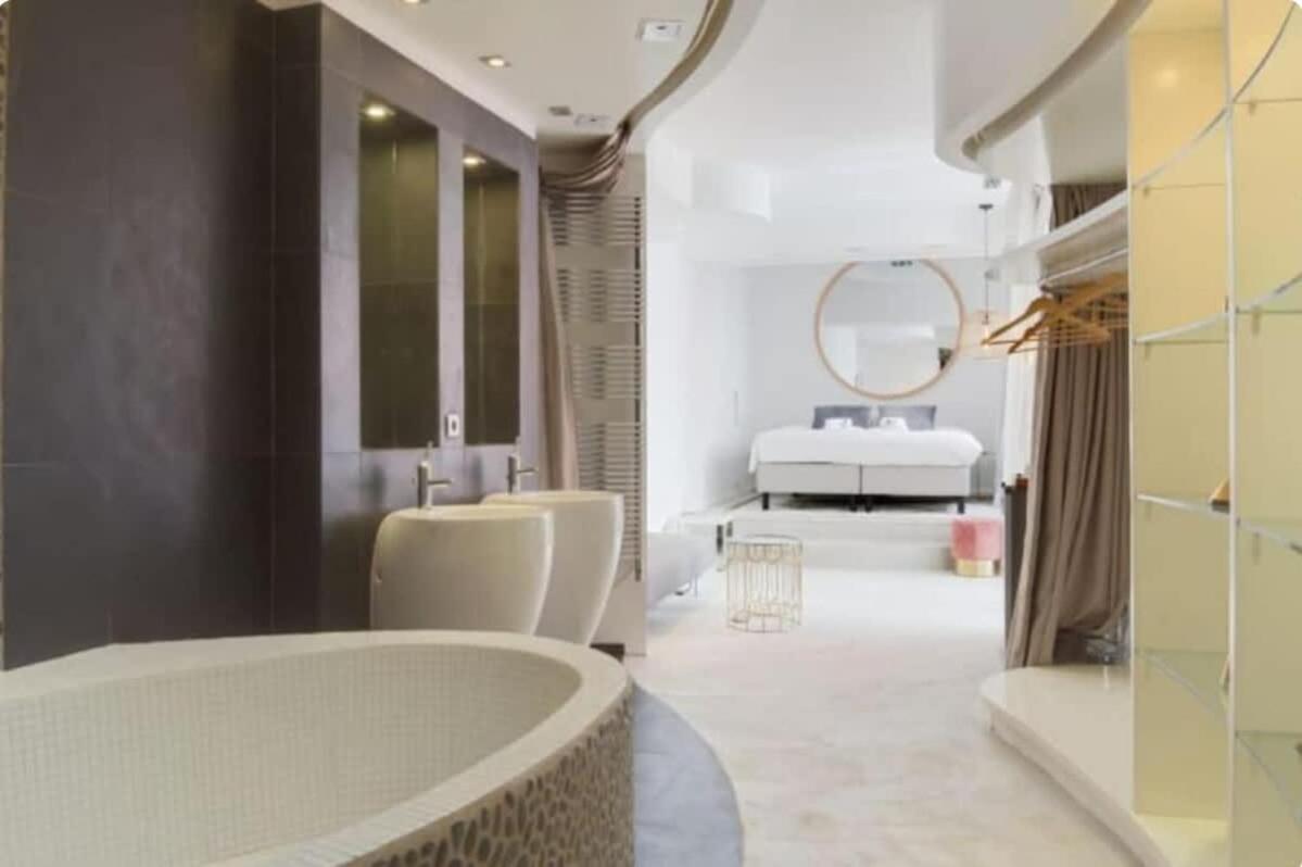 Magnifique Appartement Parisien - Marais Dış mekan fotoğraf